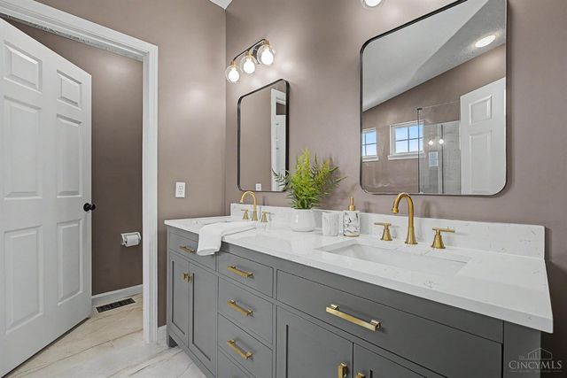 145 Stanton Drive, Springboro, OH 45066