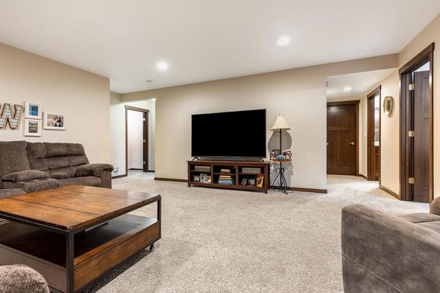 1900 Spakenburg ROAD, Holmen, WI 54636