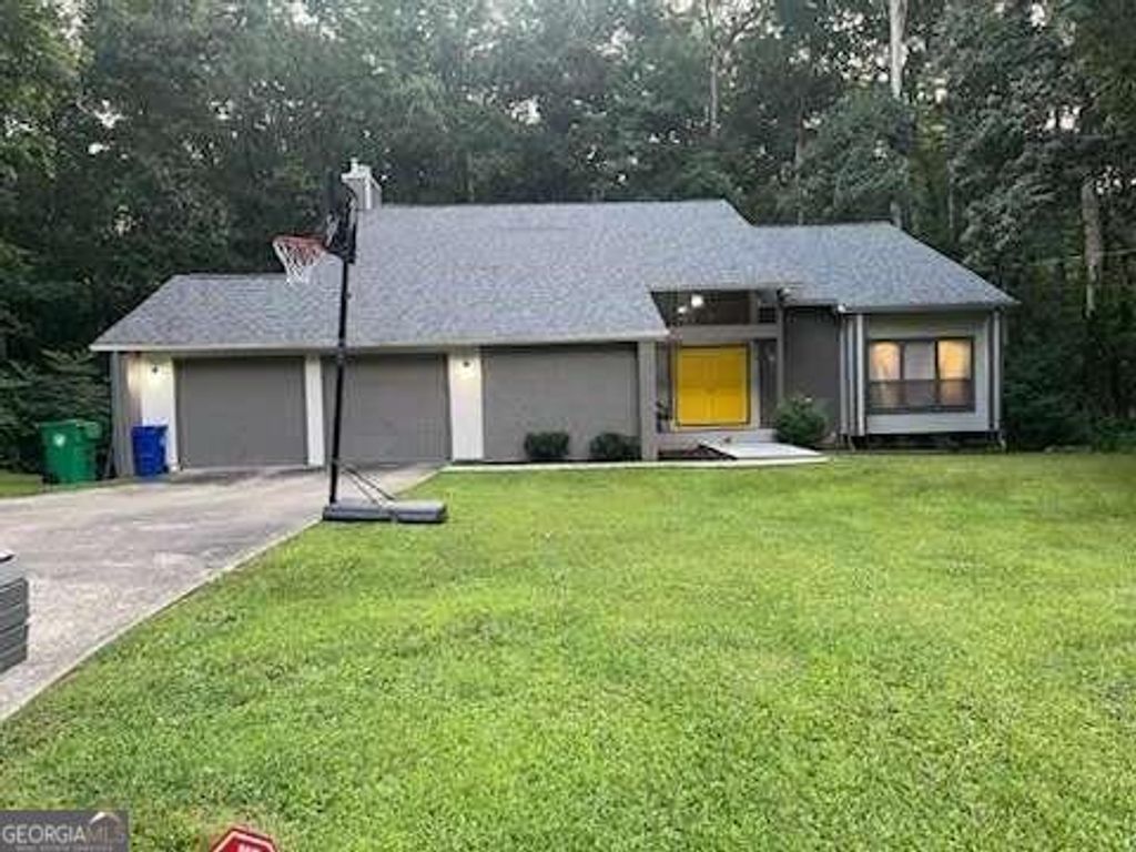 3721 Chiltern Court, Lithonia, GA 30038