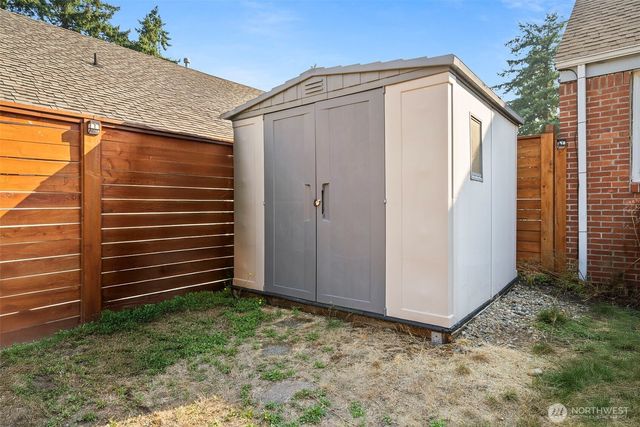 214 Summit Avenue, Fircrest, WA 98466