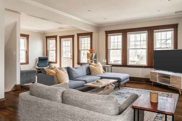 38 Saint Gregory 38, Boston, MA 02124