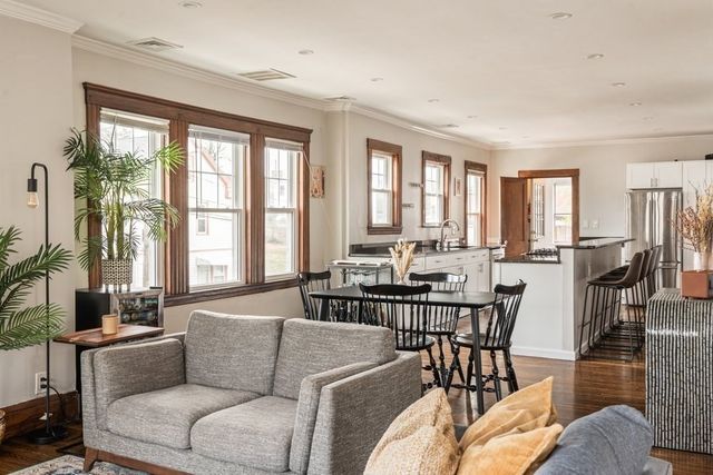 38 Saint Gregory 38, Boston, MA 02124