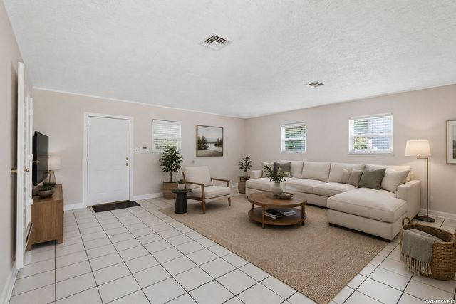 455 Laramie Dr., San Antonio, TX 78209