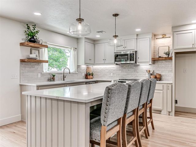 1003 N Euclid Avenue, Cashion, OK 73016