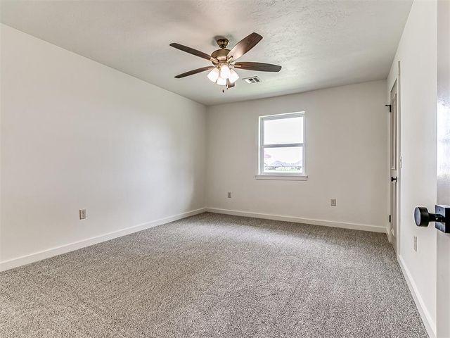 1003 N Euclid Avenue, Cashion, OK 73016
