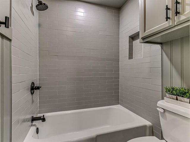 1003 N Euclid Avenue, Cashion, OK 73016