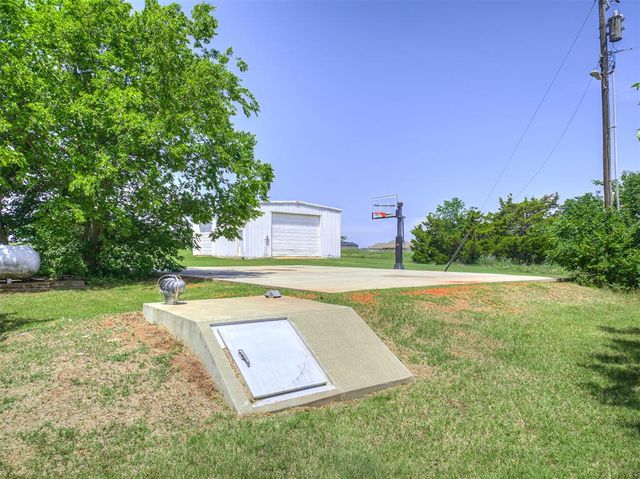 1003 N Euclid Avenue, Cashion, OK 73016