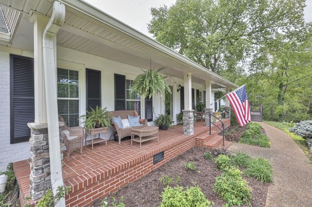 1880 E Compton Rd, Murfreesboro, TN 37130