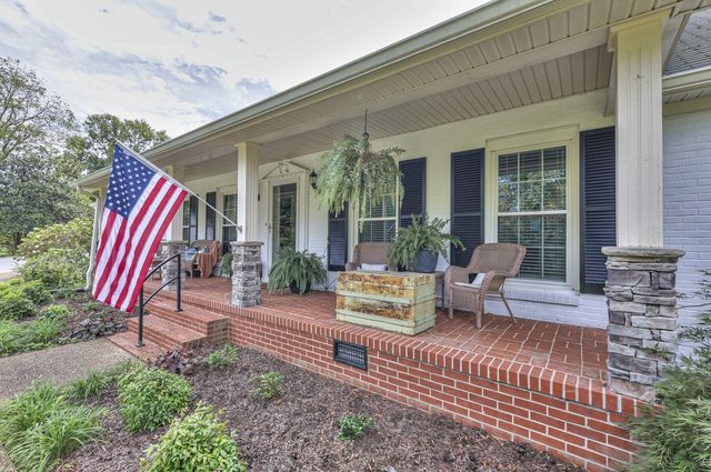 1880 E Compton Rd, Murfreesboro, TN 37130