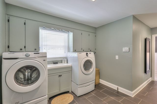 1880 E Compton Rd, Murfreesboro, TN 37130