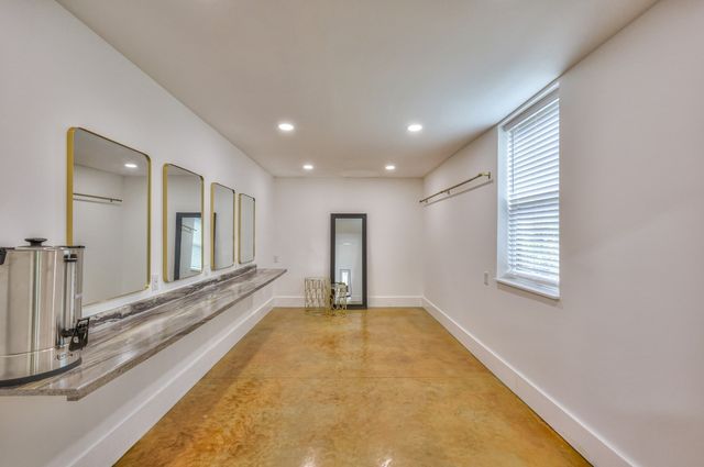 1880 E Compton Rd, Murfreesboro, TN 37130