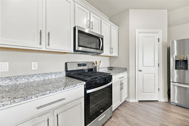 7208 E 155th Place S, Bixby, OK 74008
