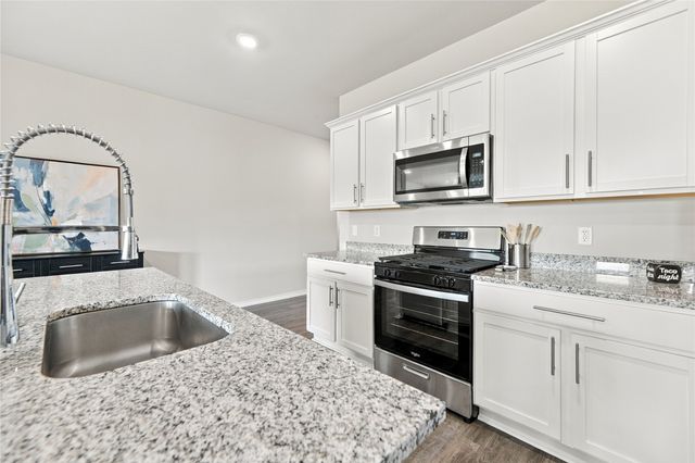 7208 E 155th Place S, Bixby, OK 74008