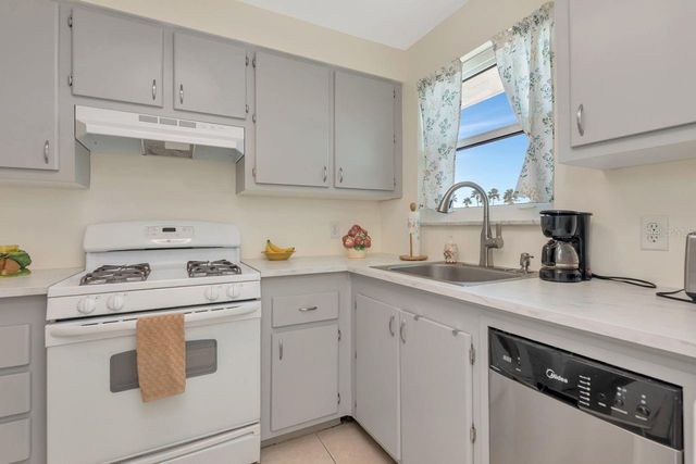 3128 59TH STREET S 211, Gulfport, FL 33707