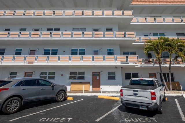 3128 59TH STREET S 211, Gulfport, FL 33707