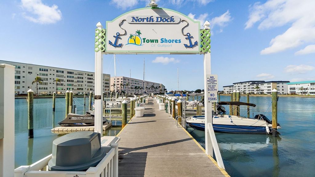 Image 48 of property listing at 3128 59TH STREET S 211, Gulfport, FL 33707