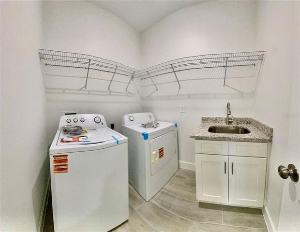 10002 MASSEY STREET, Orlando, FL 32825