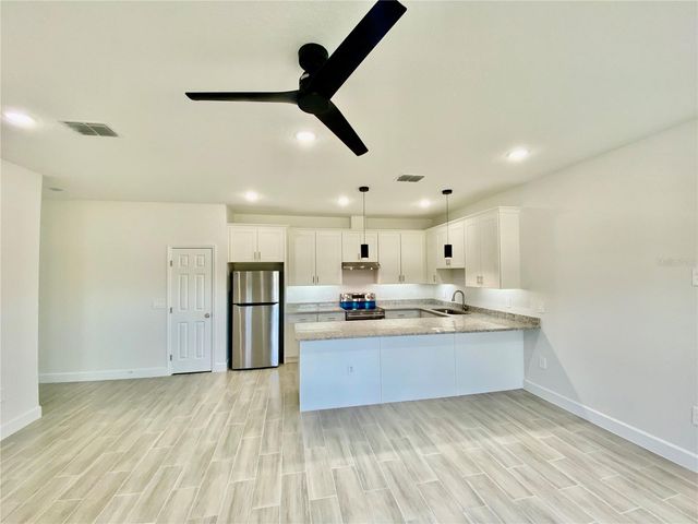 10002 MASSEY STREET, Orlando, FL 32825