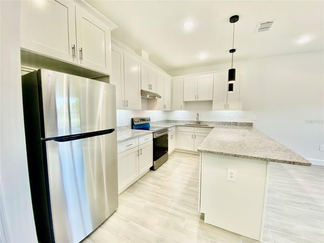 10002 MASSEY STREET, Orlando, FL 32825