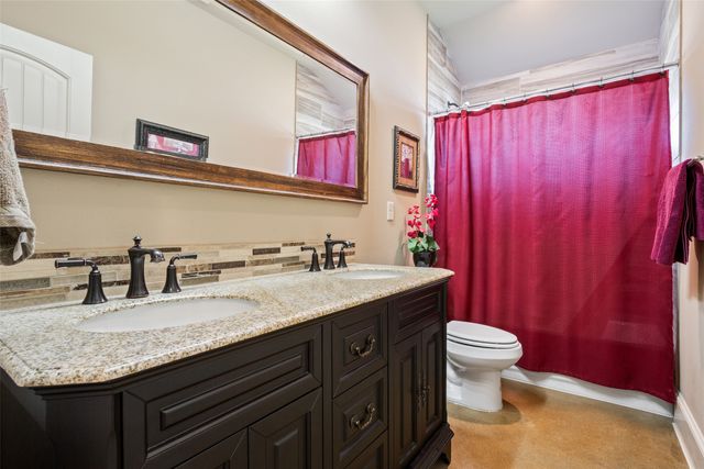 1007 Saddle Bluff Drive, Salado, TX 76571