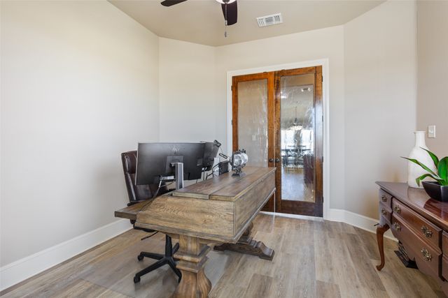 1007 Saddle Bluff Drive, Salado, TX 76571