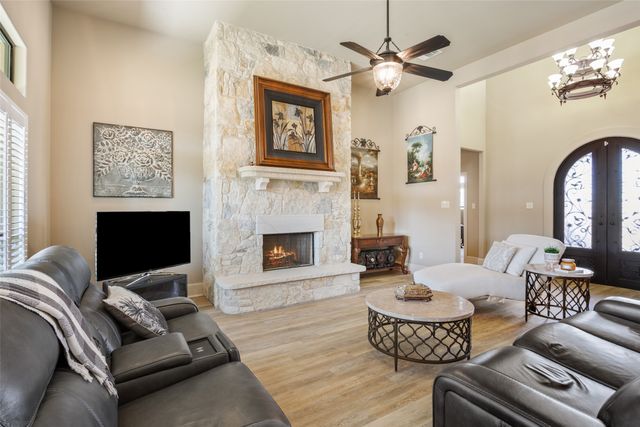 1007 Saddle Bluff Drive, Salado, TX 76571