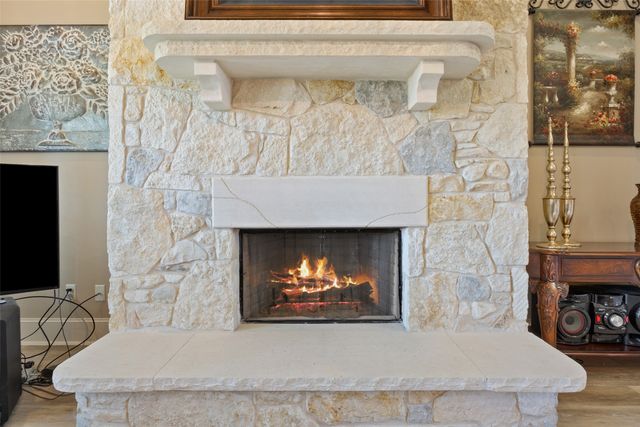 1007 Saddle Bluff Drive, Salado, TX 76571