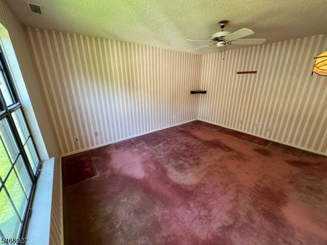 29 Krinsky Ct, Mahwah Twp., NJ 07430