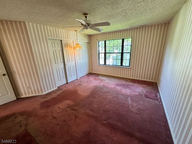 29 Krinsky Ct, Mahwah Twp., NJ 07430