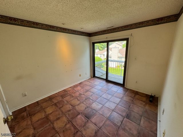 29 Krinsky Ct, Mahwah Twp., NJ 07430