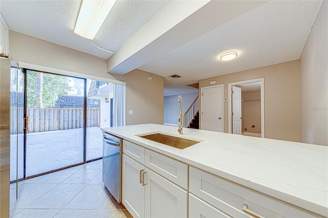 921 ROYAL OAK BOULEVARD, Leesburg, FL 34748