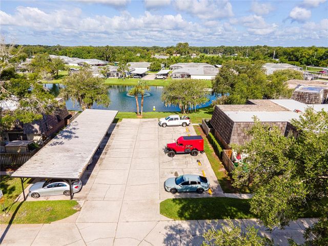 921 ROYAL OAK BOULEVARD, Leesburg, FL 34748