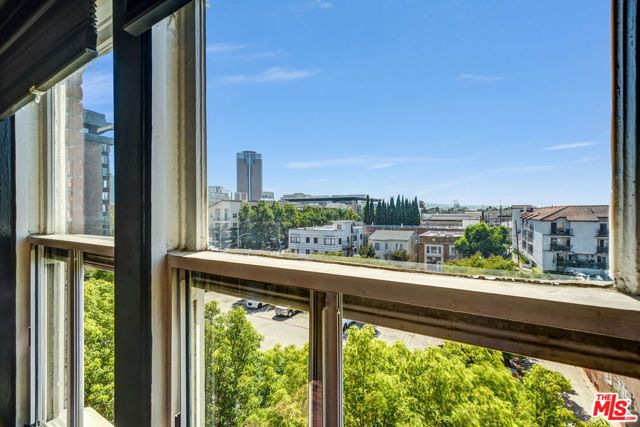 325 W 3rd Street 410, Long Beach, CA 90802