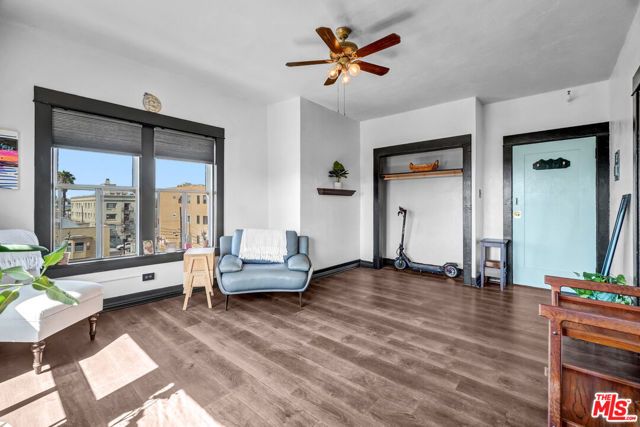 325 W 3rd Street 410, Long Beach, CA 90802