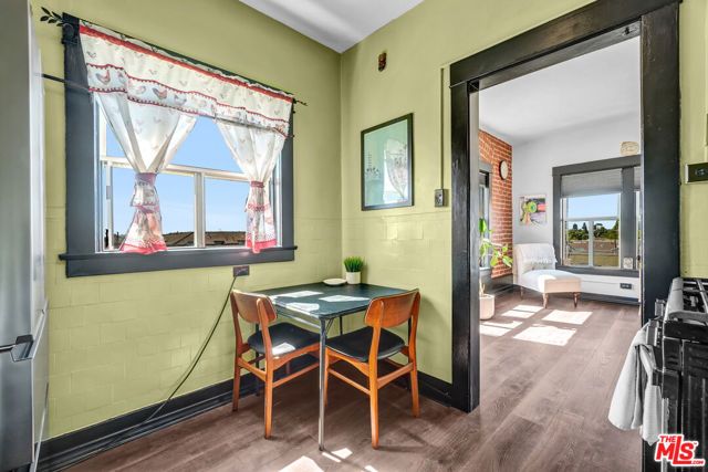 325 W 3rd Street 410, Long Beach, CA 90802