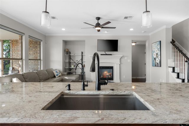 220 Mediterra PT, Austin, TX 78732