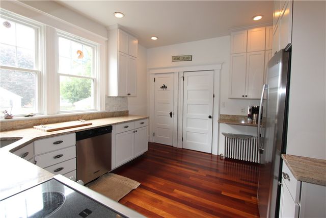 20 Fenner Avenue 1, Newport, RI 02840