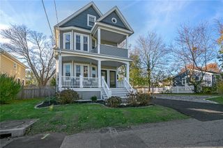 20 Fenner Avenue 1, Newport, RI 02840