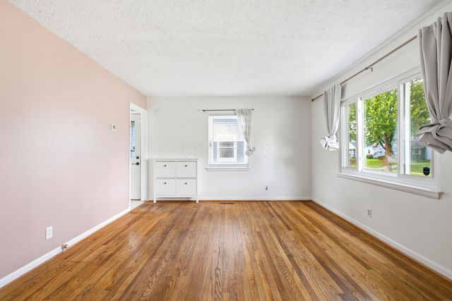 3350 Walmar Drive, Columbus, OH 43224