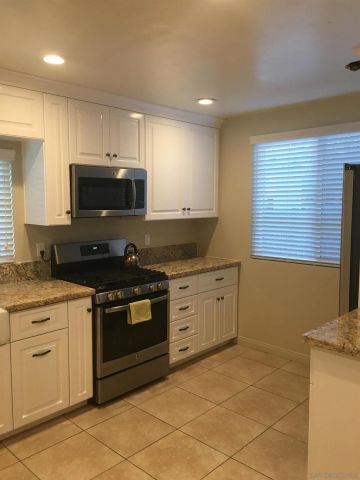 2568 Violet St, San Diego, CA 92105