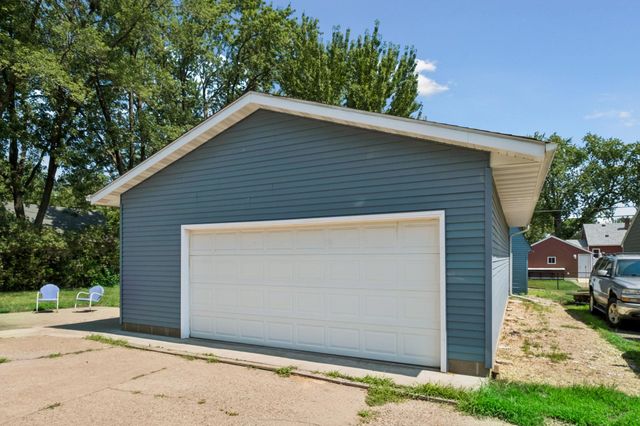 14 Pine Drive, Circle Pines, MN 55014