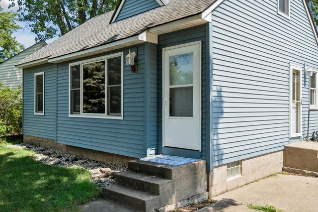 14 Pine Drive, Circle Pines, MN 55014