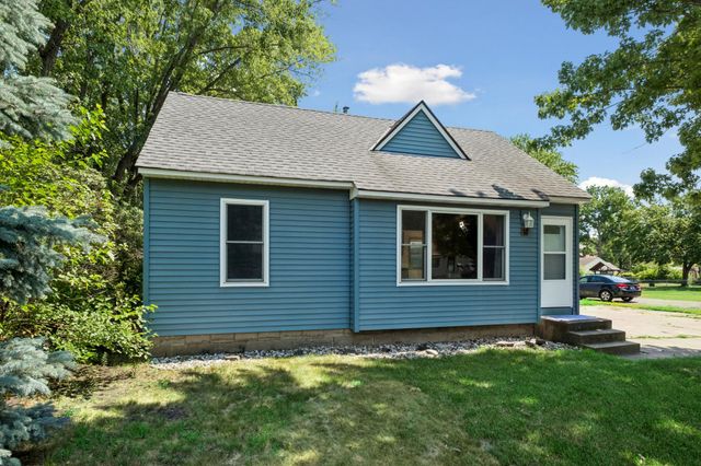 14 Pine Drive, Circle Pines, MN 55014