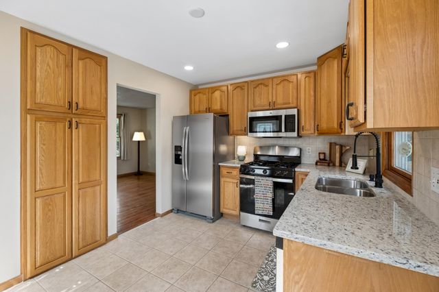14 Pine Drive, Circle Pines, MN 55014