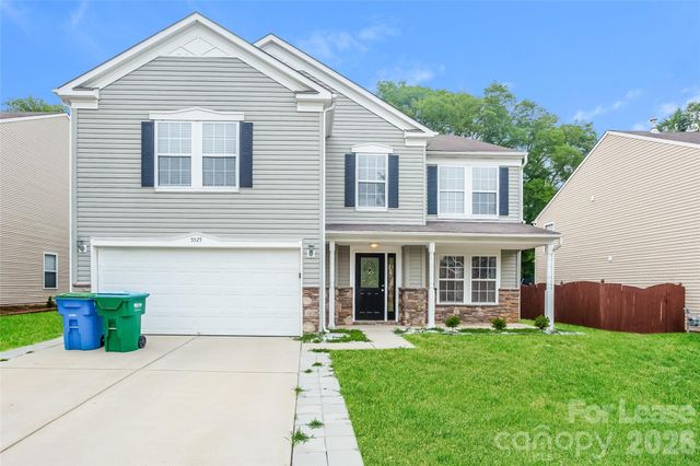 5525 Hammermill Drive, Harrisburg, NC 28075