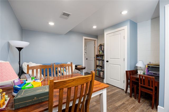 1080 Stratford Street, Barberton, OH 44203