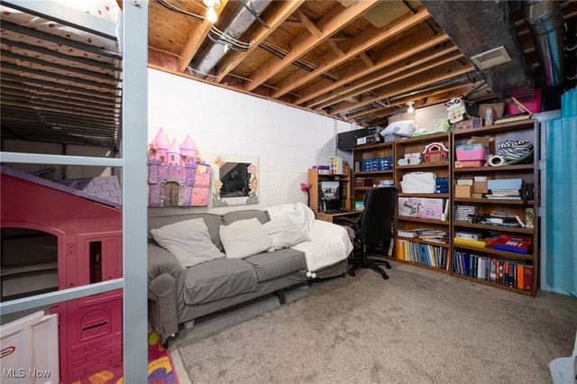 1080 Stratford Street, Barberton, OH 44203