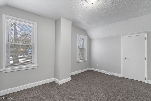 1133 Bellows Street, Akron, OH 44301