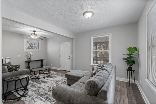 1133 Bellows Street, Akron, OH 44301