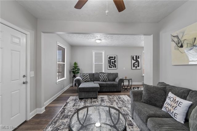 1133 Bellows Street, Akron, OH 44301